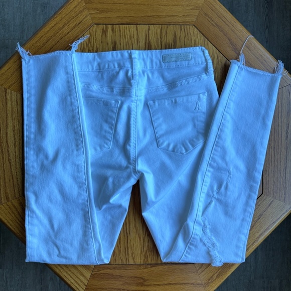 *ARTICLES OF SOCIETY* White Cutoff Jeans Size 24 - Picture 10 of 10